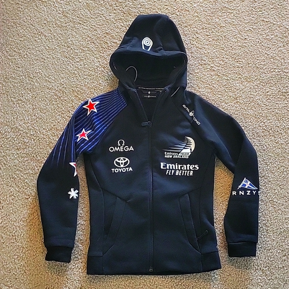 Emirates Team New Zealand zip-up hoodie